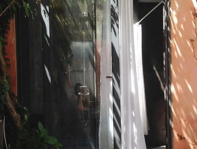 Casadavinhagrande * Biscoitos (Terceira)